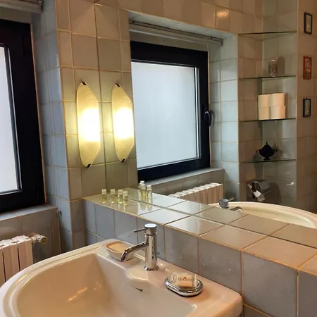 Bnbook La Residenza Di Mondrian *